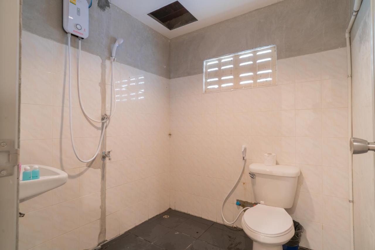 Grey Door Hotel Patong Exterior photo